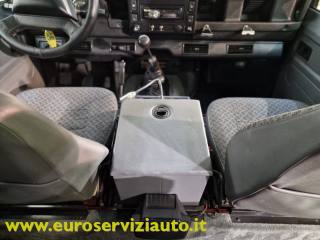 LAND ROVER Defender usata, con Kit fumatori