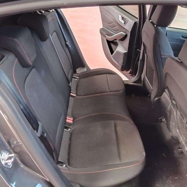 FORD Focus usata, con Park Distance Control