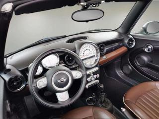 MINI Cabrio usata, con Park Distance Control