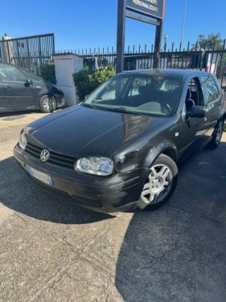 VOLKSWAGEN Golf usata, con Airbag