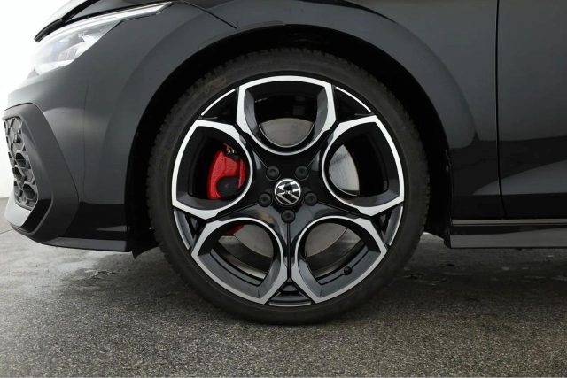 VOLKSWAGEN Golf GTI usata, con Autoradio