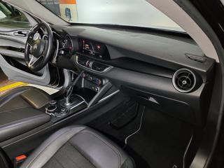 ALFA ROMEO Stelvio usata, con Portellone posteriore elettrico