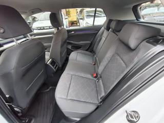 VOLKSWAGEN Golf usata, con Autoradio