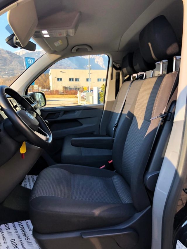 VOLKSWAGEN Caravelle usata, con Schermo multifunzione interamente digitale