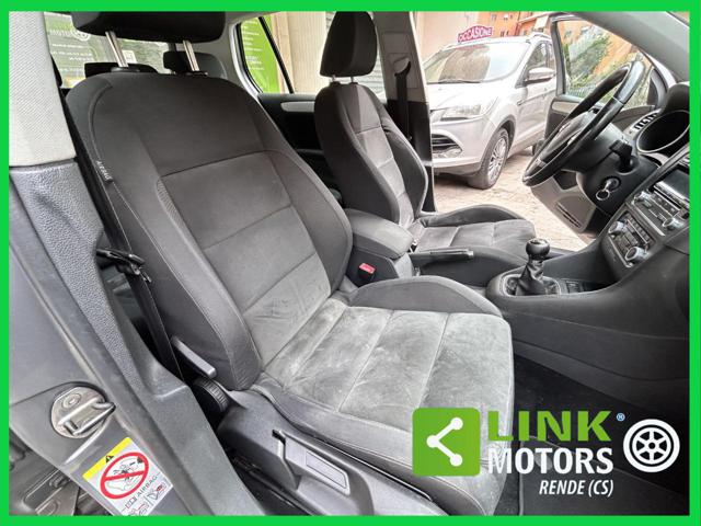 VOLKSWAGEN Golf usata, con Pneumatici estivi