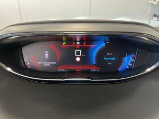 PEUGEOT 3008 usata, con Autoradio digitale