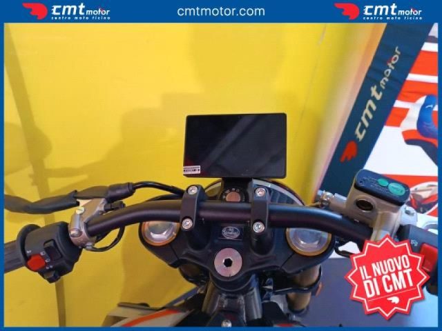 OTHERS-ANDERE OTHERS-ANDERE usata 4