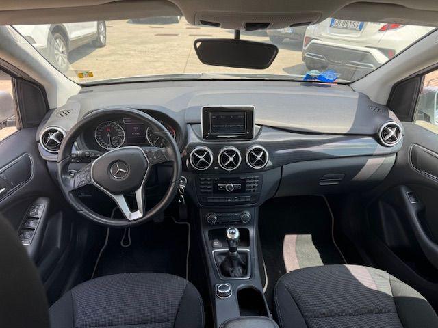 MERCEDES-BENZ B 180 usata, con Cerchi in lega