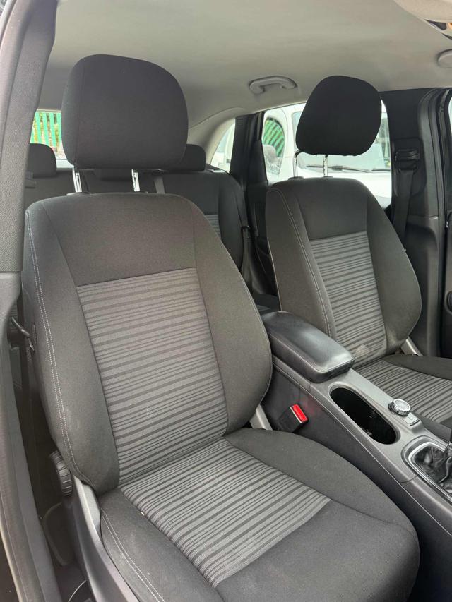 MERCEDES-BENZ B 180 usata, con Servosterzo