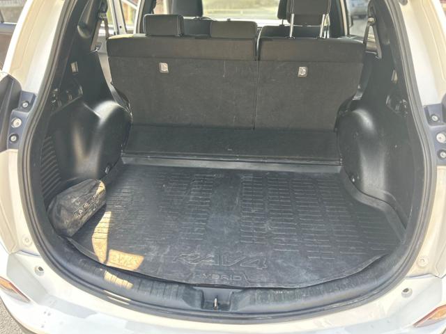 TOYOTA RAV 4 MY23 usata 26