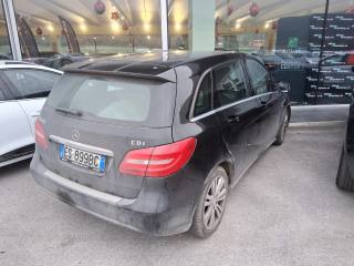 MERCEDES-BENZ B 180 usata, con Airbag