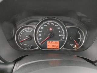TOYOTA Yaris usata, con Sedile posteriore sdoppiato