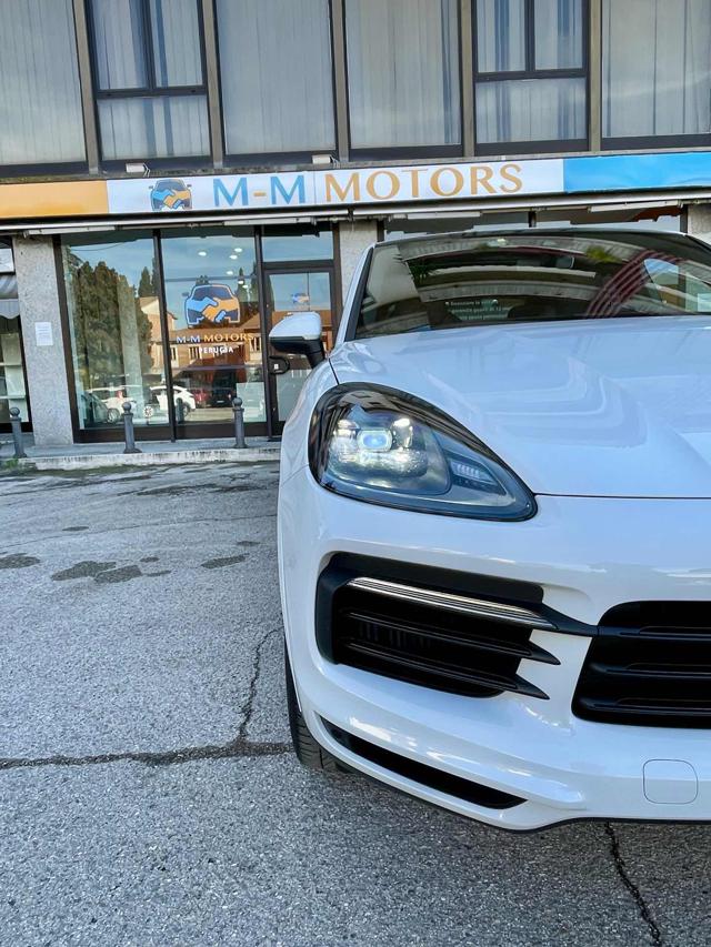 PORSCHE Cayenne usata, con Sensori di parcheggio anteriori