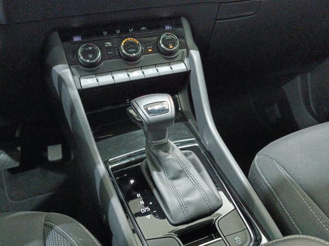 SKODA Karoq usata, con ESP