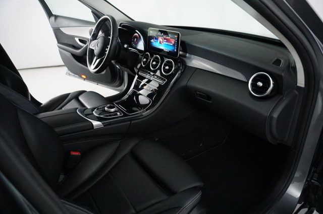 MERCEDES-BENZ C 220 usata, con Chiusura centralizzata