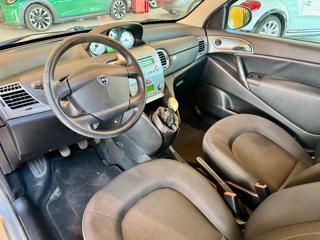LANCIA Ypsilon usata, con Fendinebbia