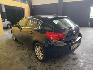 OPEL Astra usata, con Airbag laterali