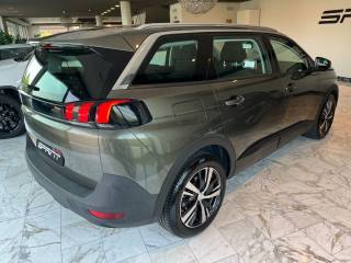 PEUGEOT 5008 usata, con Sistema di navigazione