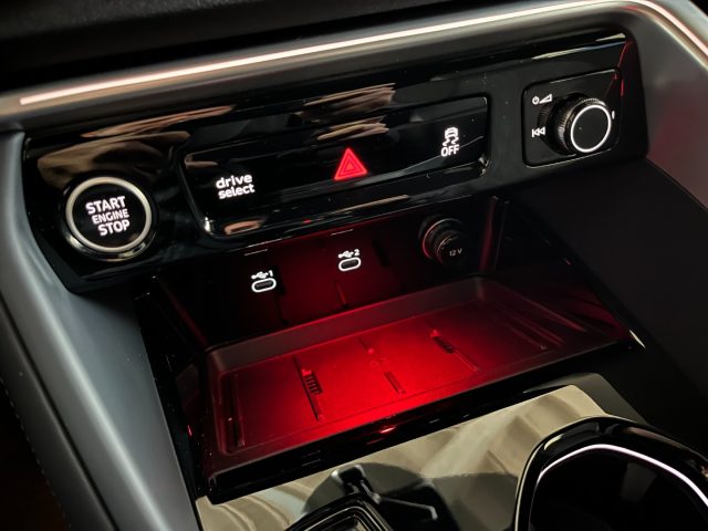 AUDI Q5 usata, con Park Distance Control