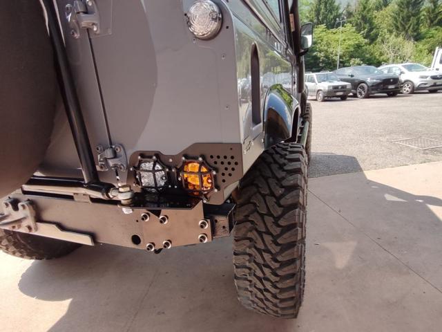 LAND ROVER Defender usata 24