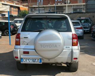 TOYOTA RAV 4 MY23 usata, con Antifurto