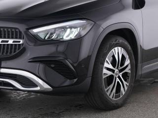 MERCEDES-BENZ GLA 180 usata, con Airbag