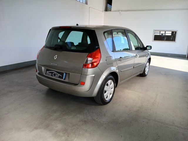 RENAULT Scenic usata, con Airbag laterali