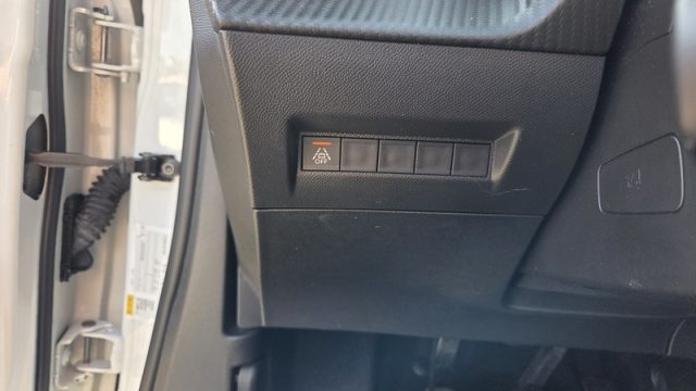 PEUGEOT 2008 usata, con Bluetooth