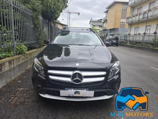 MERCEDES-BENZ GLA 180 usata, con Airbag