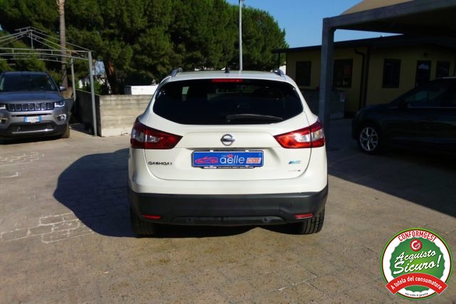 NISSAN Qashqai usata, con Autoradio