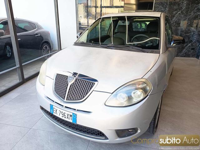 LANCIA Ypsilon usata, con Airbag Passeggero