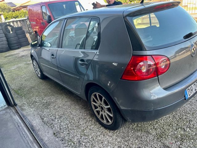VOLKSWAGEN Golf usata, con ABS