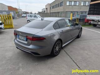 JAGUAR XE usata, con Alzacristalli elettrici