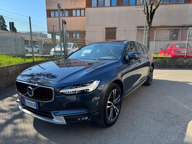 VOLVO V90 Cross Country usata, con ABS