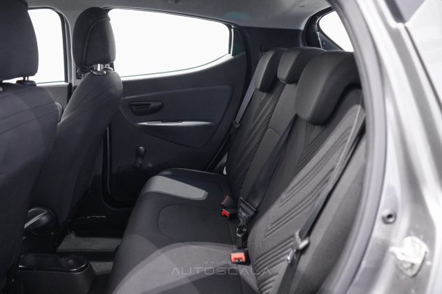 LANCIA Ypsilon usata 23
