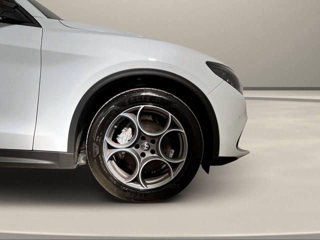 ALFA ROMEO Stelvio usata, con Specchietti laterali elettrici