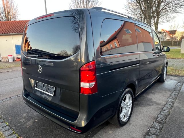 MERCEDES-BENZ V 220 usata, con Autoradio