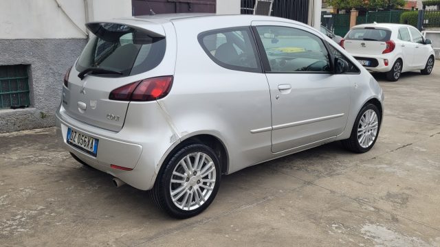 MITSUBISHI Colt usata, con Autoradio
