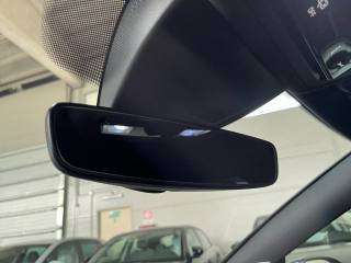 VOLKSWAGEN Golf usata, con Touch screen
