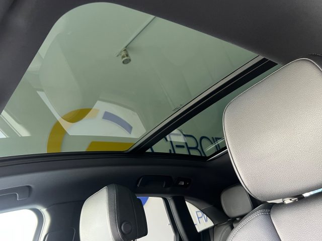 PORSCHE Macan usata, con Leve al volante