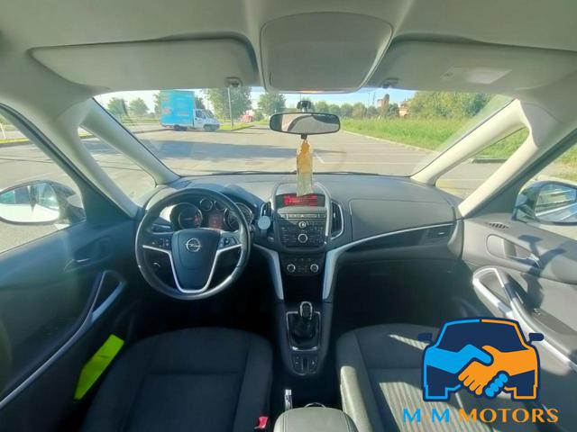 OPEL Zafira Tourer usata, con Controllo trazione