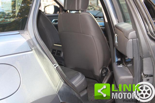 LAND ROVER Range Rover Velar usata, con MP3