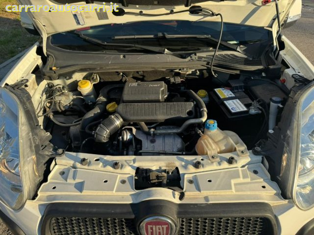 FIAT Doblo usata, con Luci diurne