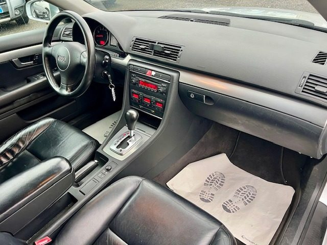 AUDI A4 usata, con Specchietti laterali elettrici