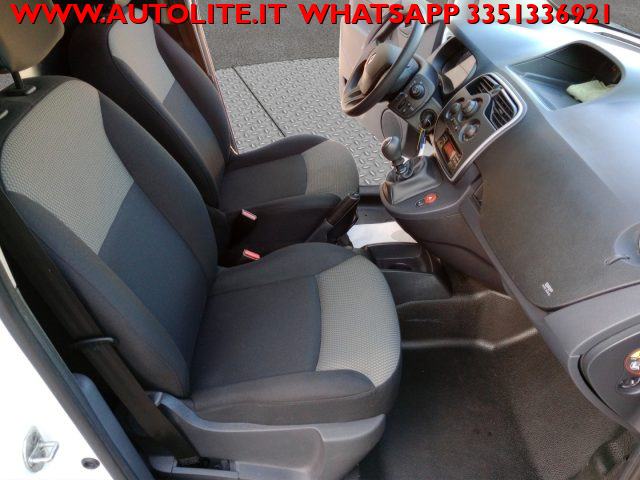 RENAULT Kangoo usata, con Autoradio digitale