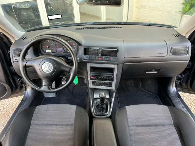 VOLKSWAGEN Golf usata, con ESP