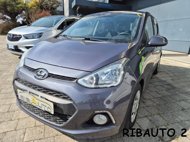 HYUNDAI i10 usata, con Airbag