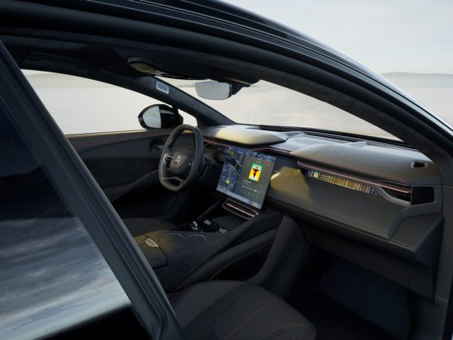 LOTUS Eletre usata, con Park Distance Control