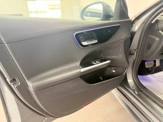 MERCEDES-BENZ C 220 usata, con USB