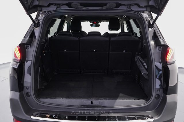 PEUGEOT 5008 usata 40